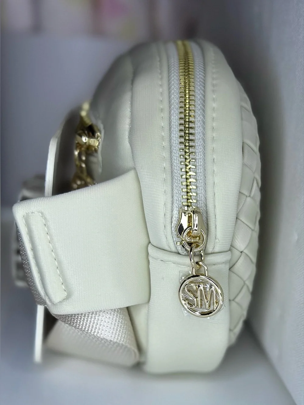 Steve Madden White Quilted Belt Bag Crossbody Gold Hardware Y2K Chic 🤍✨